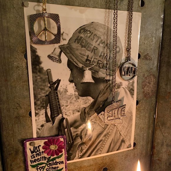 Three nostalgic vintage peace hippie pendants - Picture 4 of 4